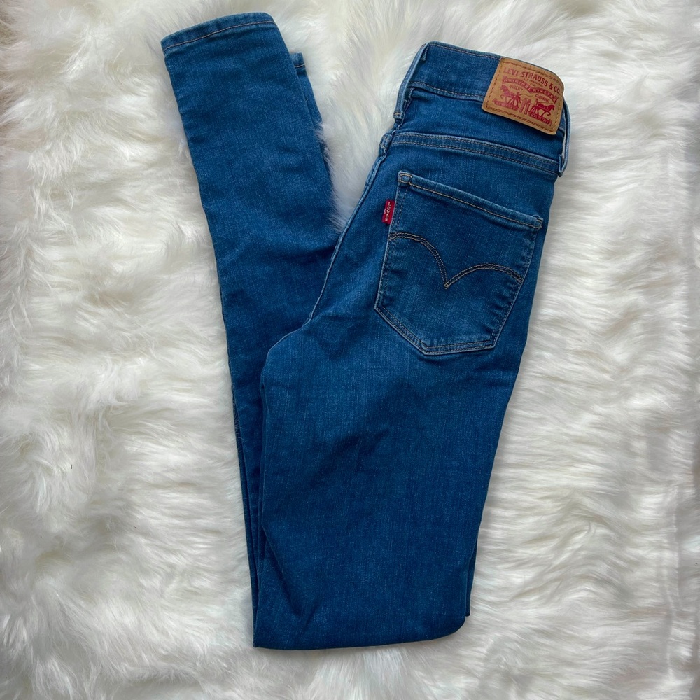 Levi’s 720 High Rise Jeans - Picture 3 of 5
